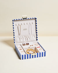 Anne Kiss Kiss Jewelry Box
