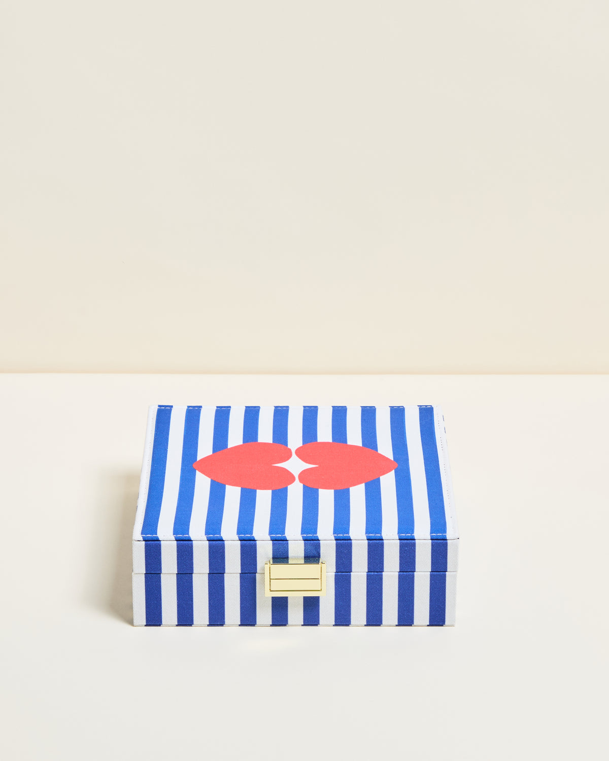 Anne Kiss Kiss Jewelry Box