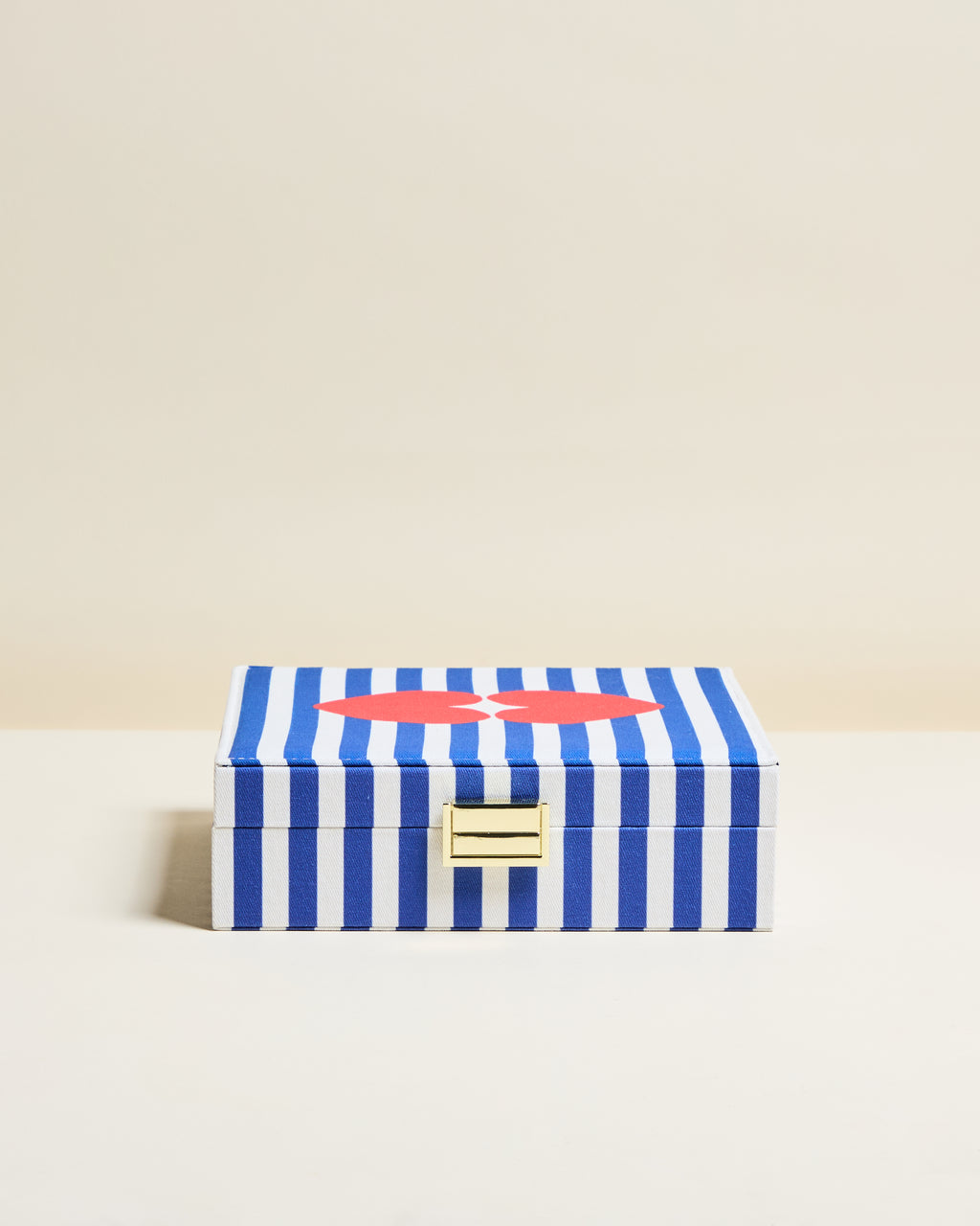 Anne Kiss Kiss Jewelry Box