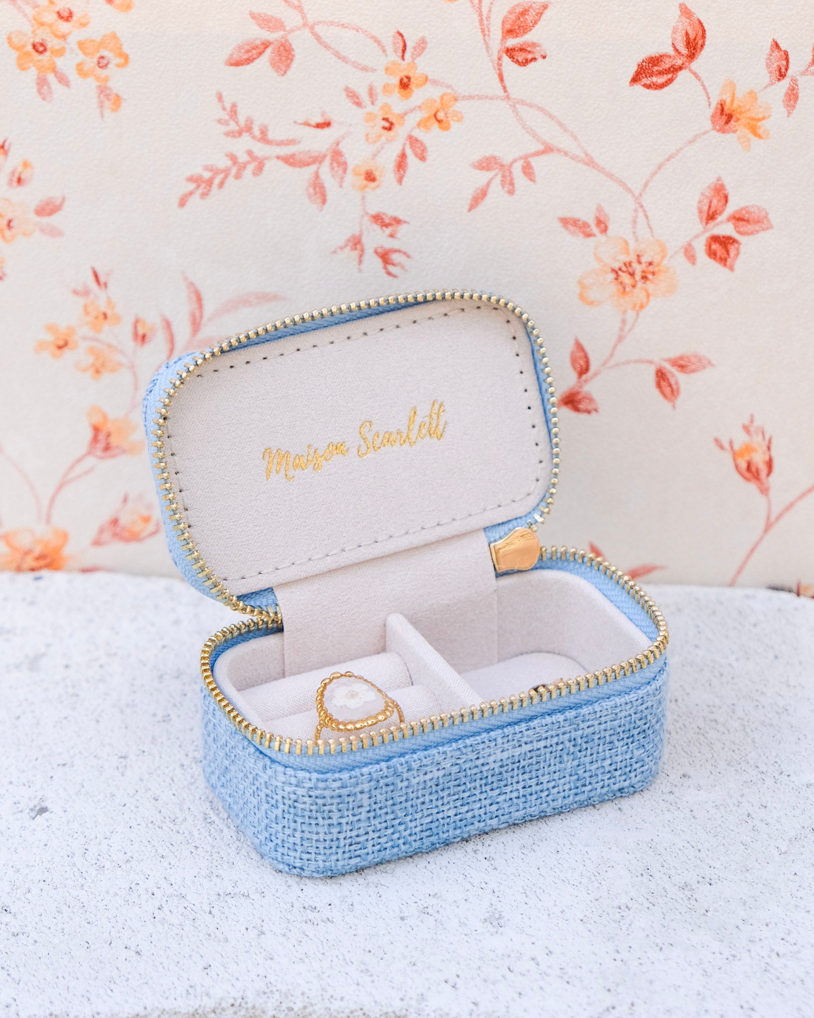 Mini Marie linen travel jewelry box - outlet