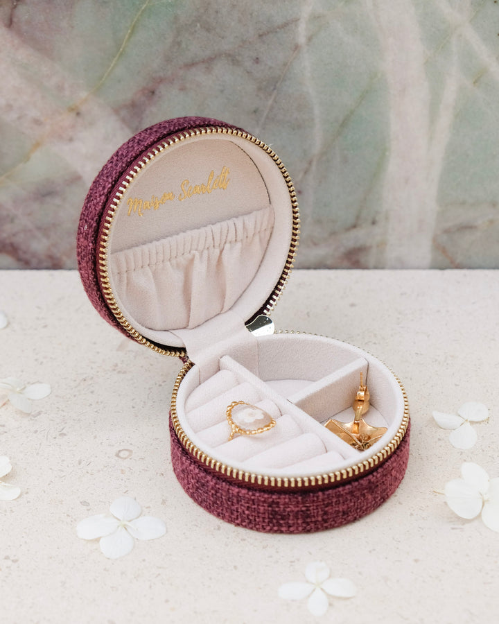 Yvonne linen effect travel jewelry box