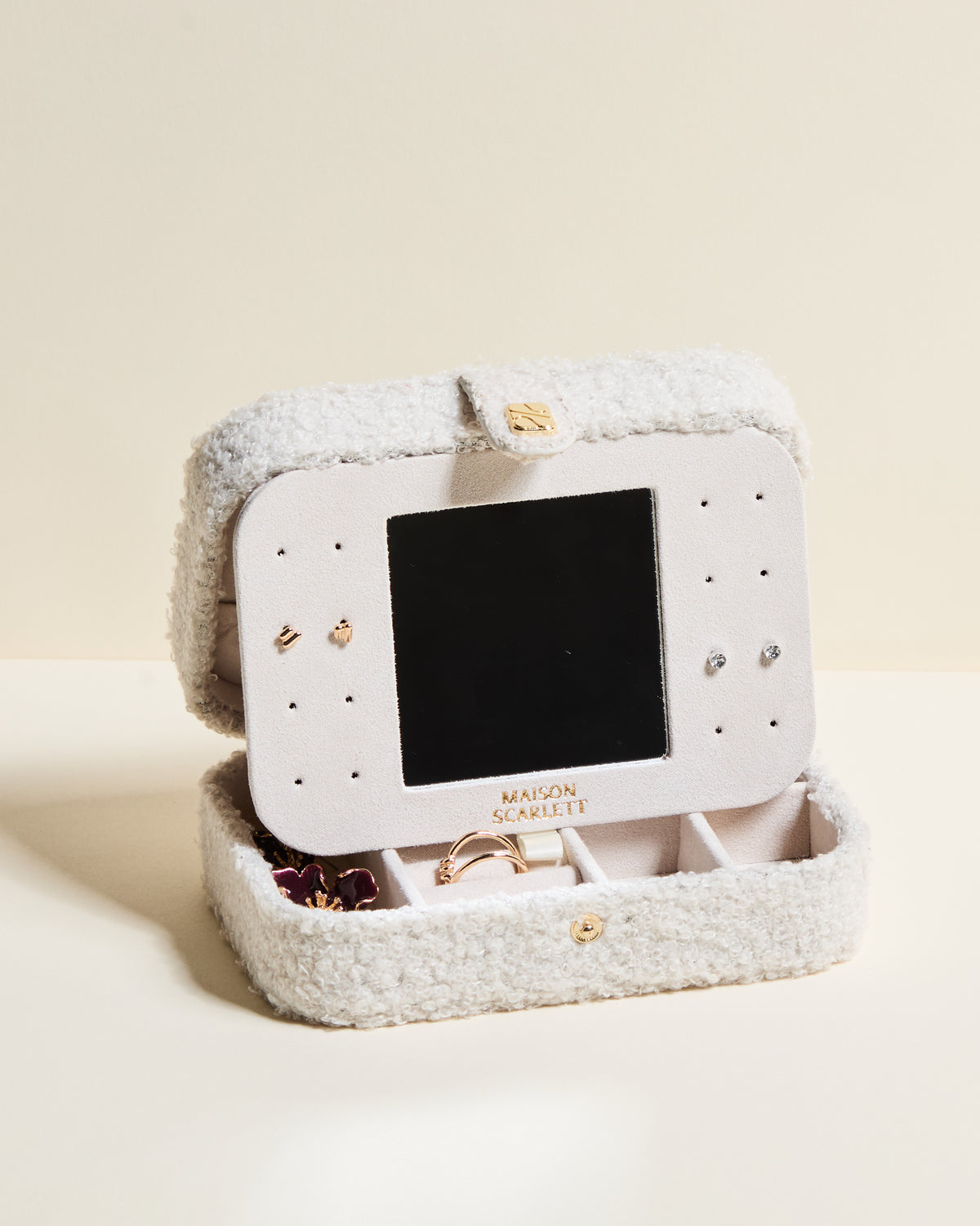 Brigitte travel jewelry box in bouclé
