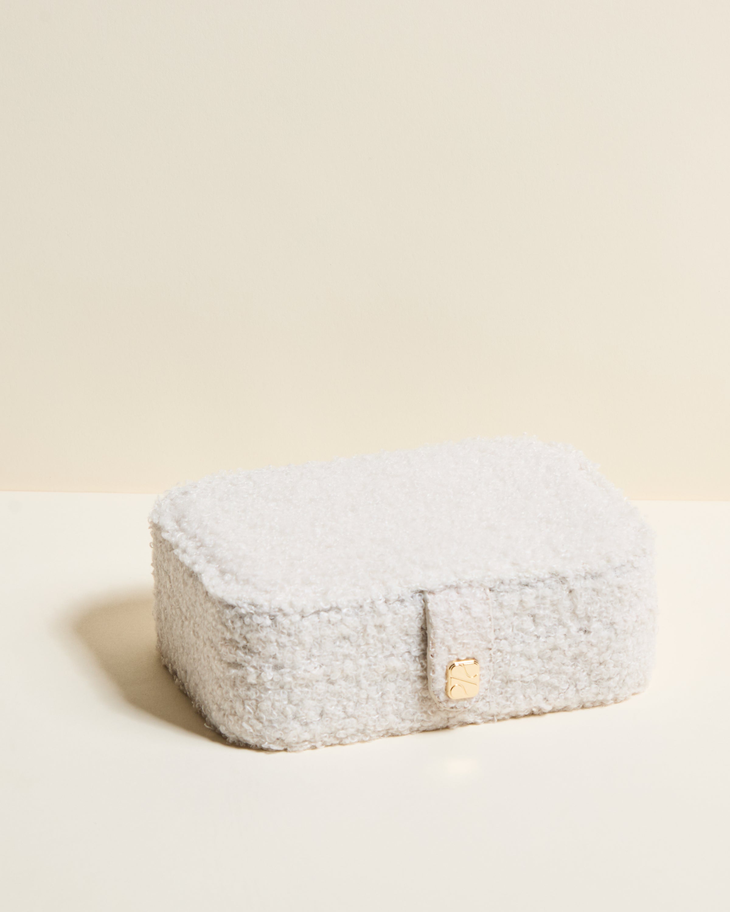 Brigitte travel jewelry box in bouclé