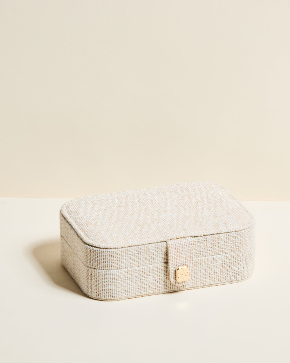 Brigitte Linen Travel Jewelry Box