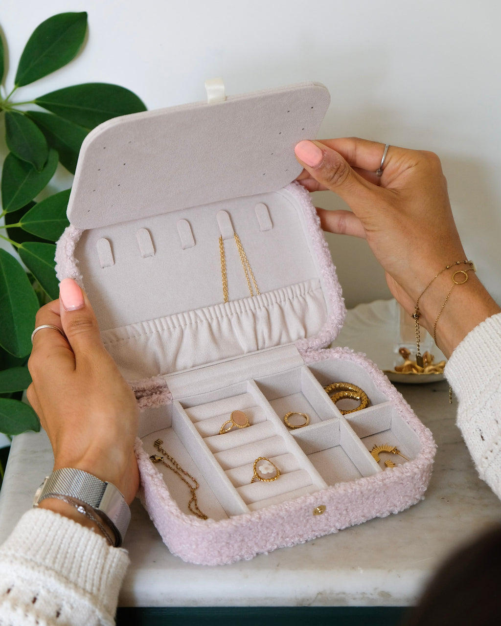 Brigitte Fleece Travel Jewelry Box - Outlet