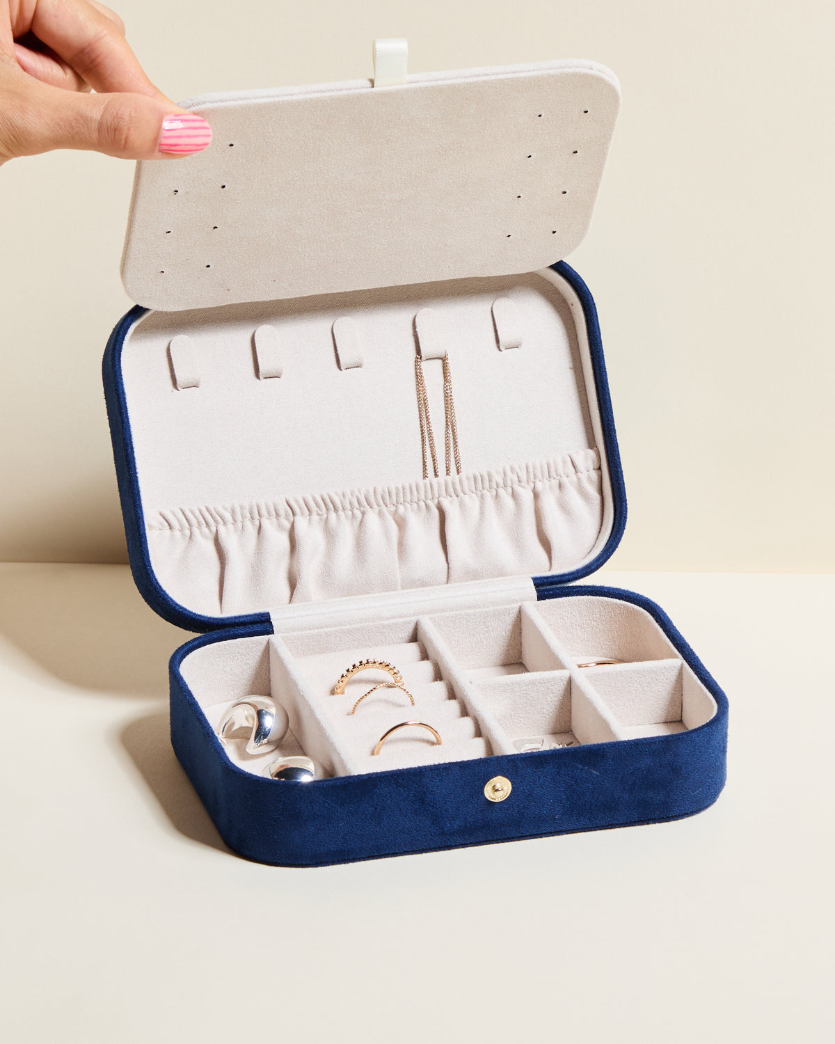 Brigitte velvet travel jewelry box