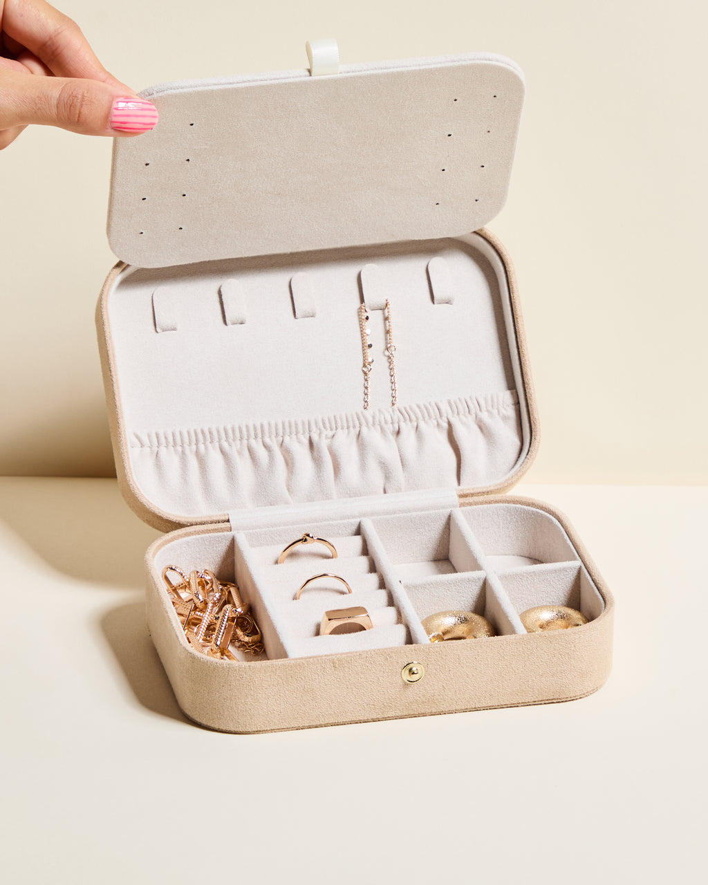Brigitte velvet travel jewelry box