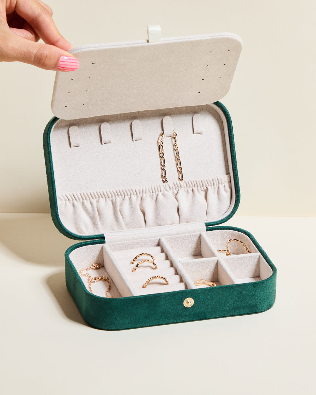 Brigitte velvet travel jewelry box