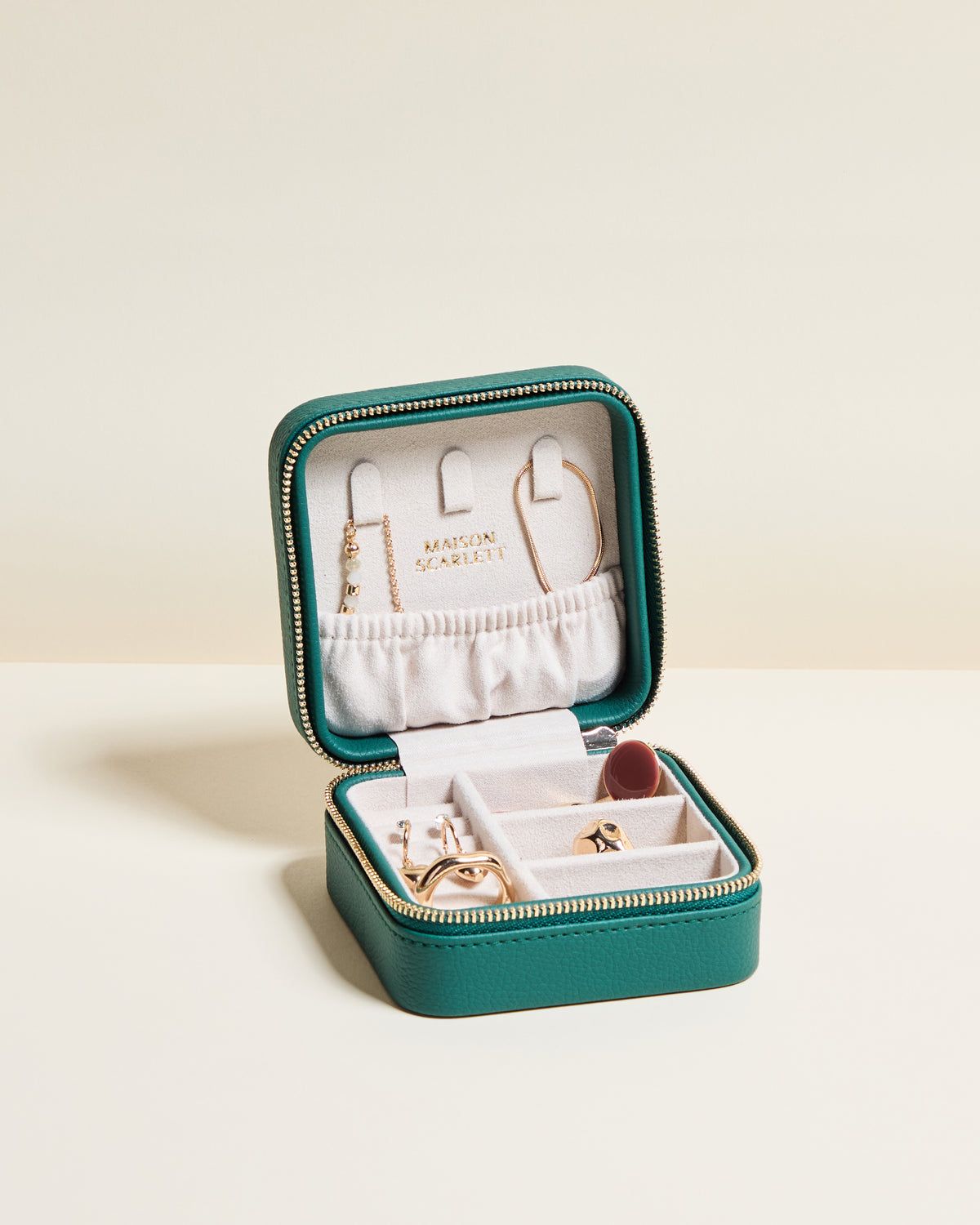 Corinne PU leather travel jewelry box