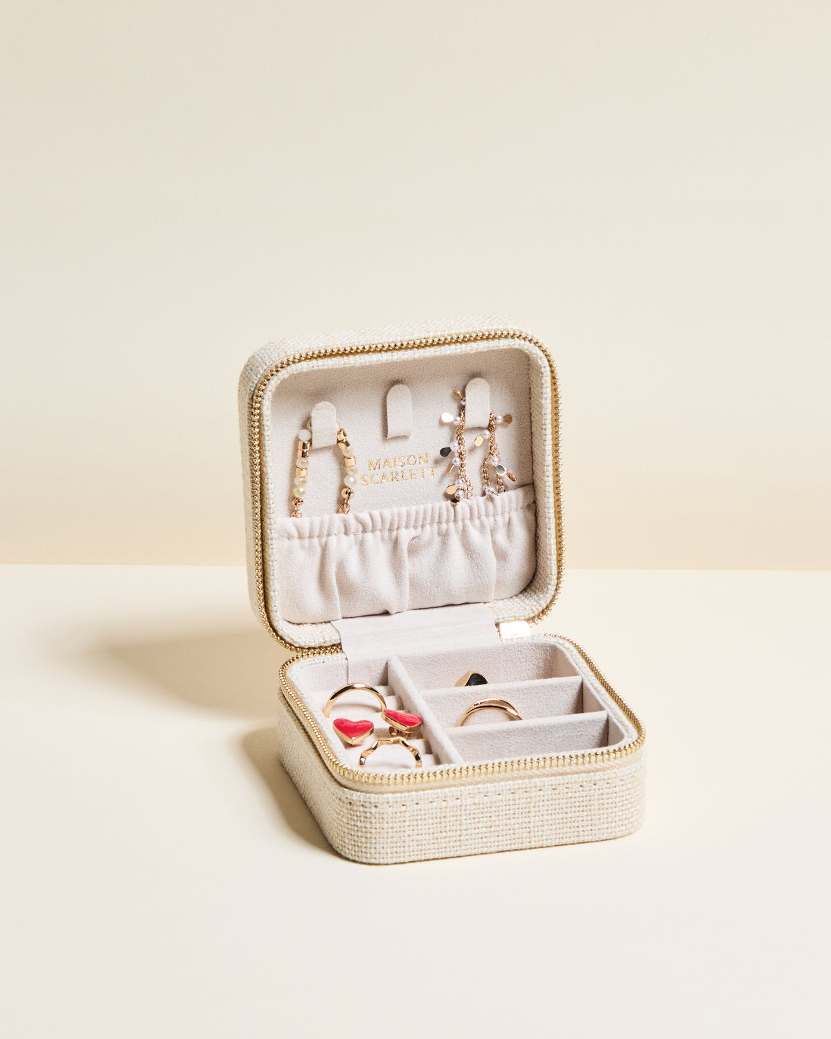 Corinne Linen Travel Jewelry Box