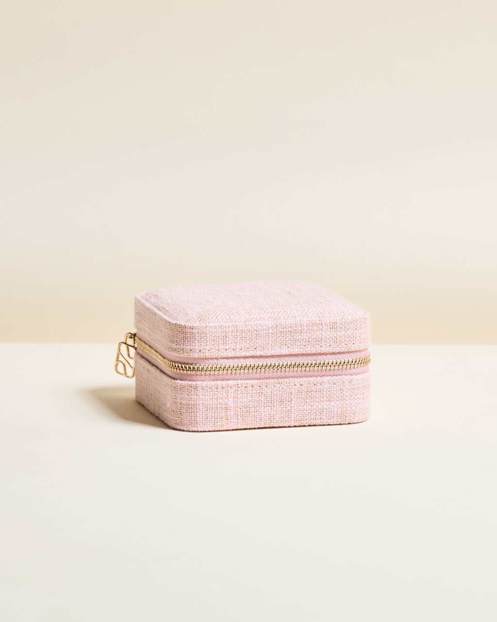 Corinne Linen Travel Jewelry Box