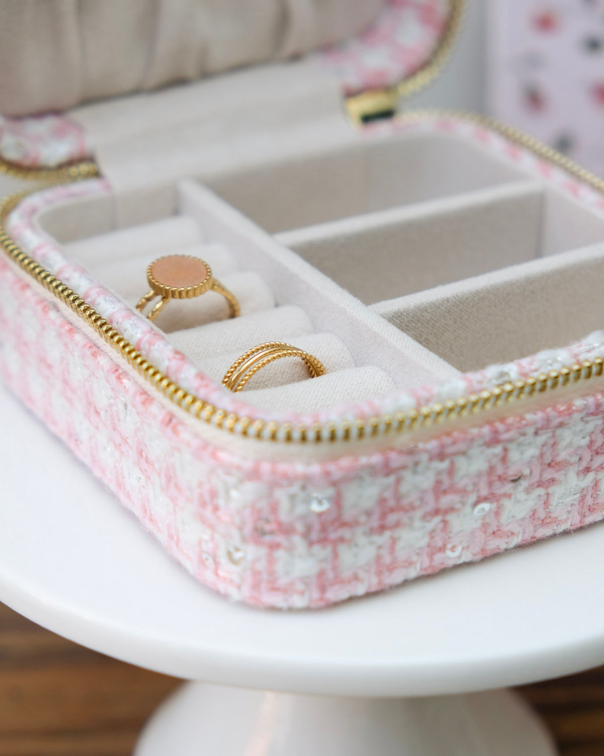 Corinne Houndstooth Travel Jewelry Box - Outlet