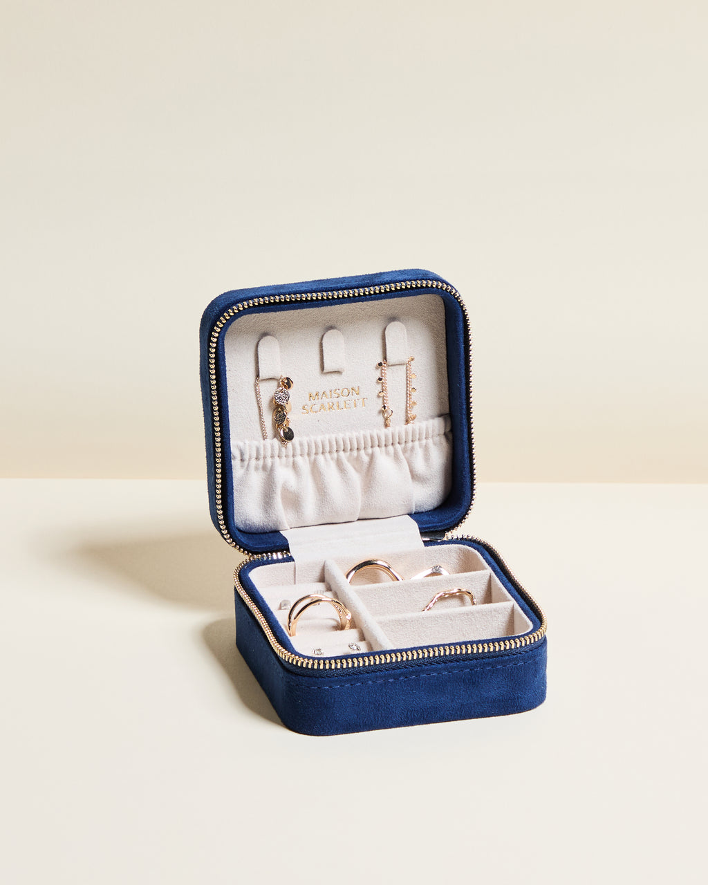 Corinne Velvet Travel Jewelry Box