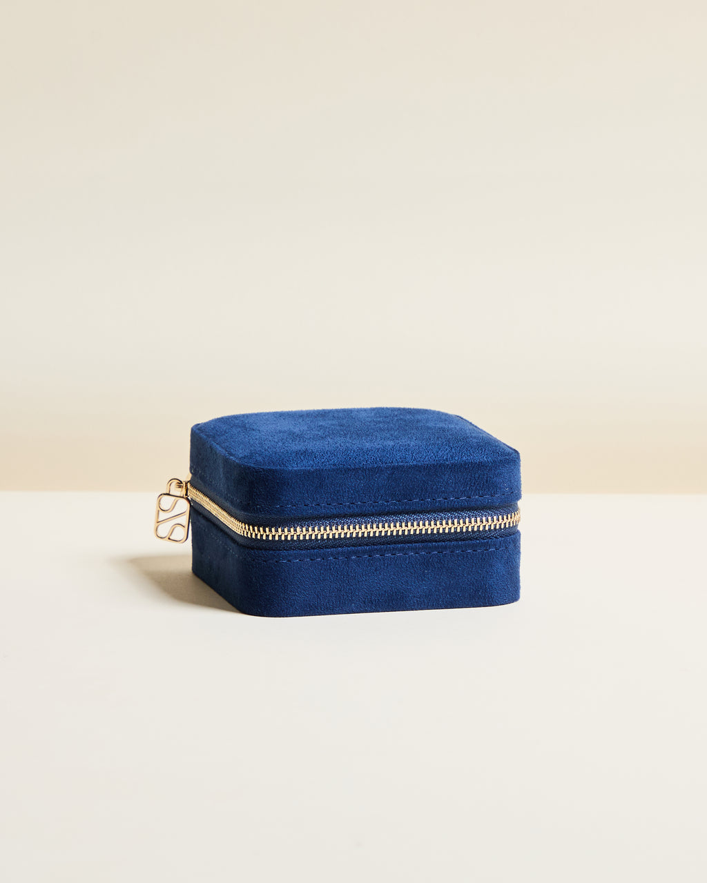 Corinne Velvet Travel Jewelry Box