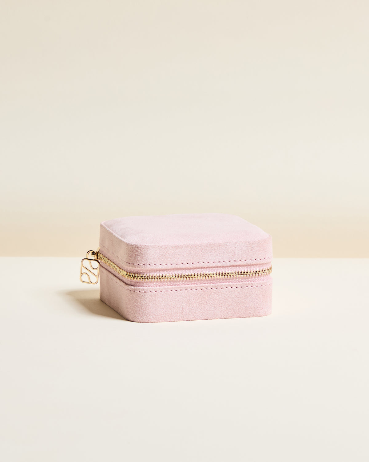 Corinne Velvet Travel Jewelry Box