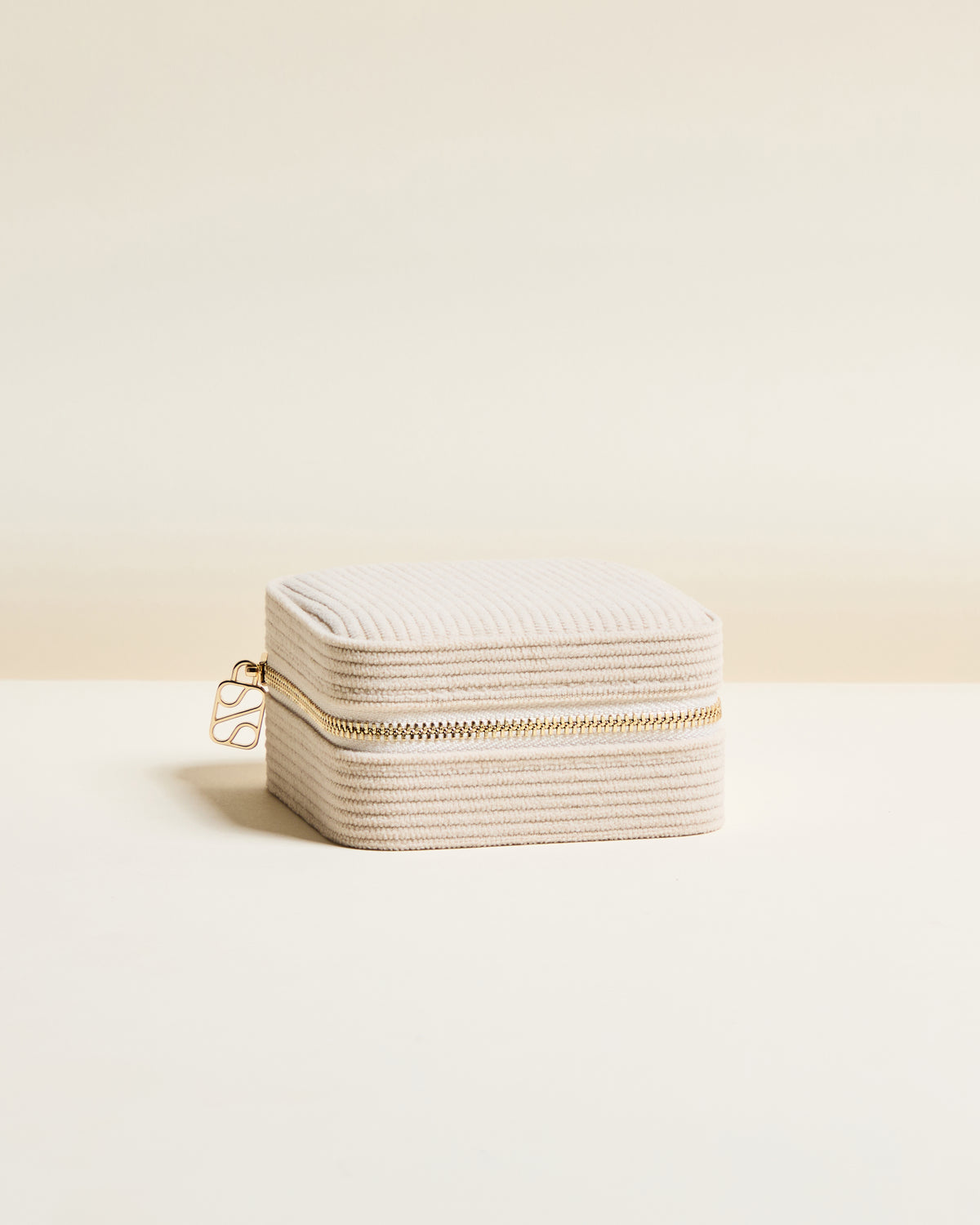 Corinne corduroy travel jewelry box