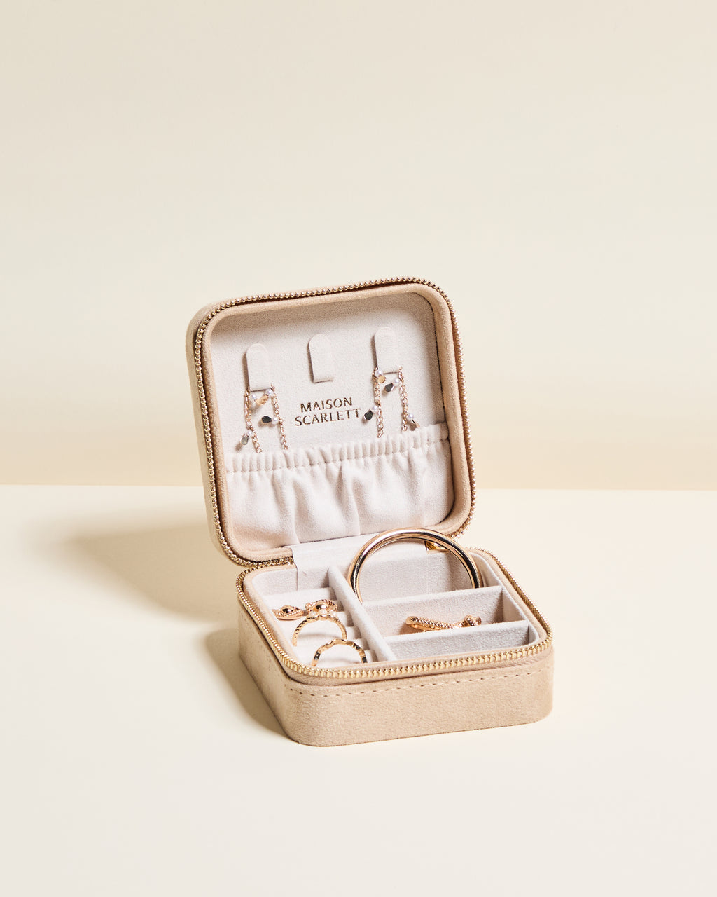 Corinne Velvet Travel Jewelry Box