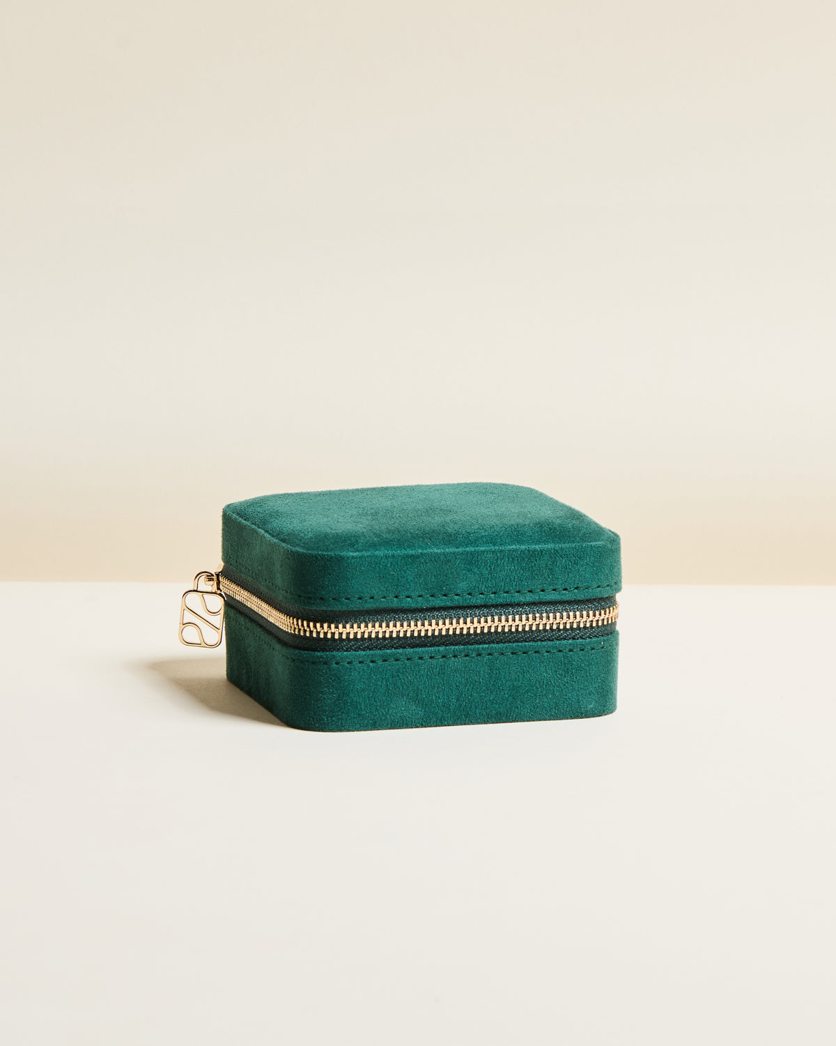 Corinne velvet travel jewelry box
