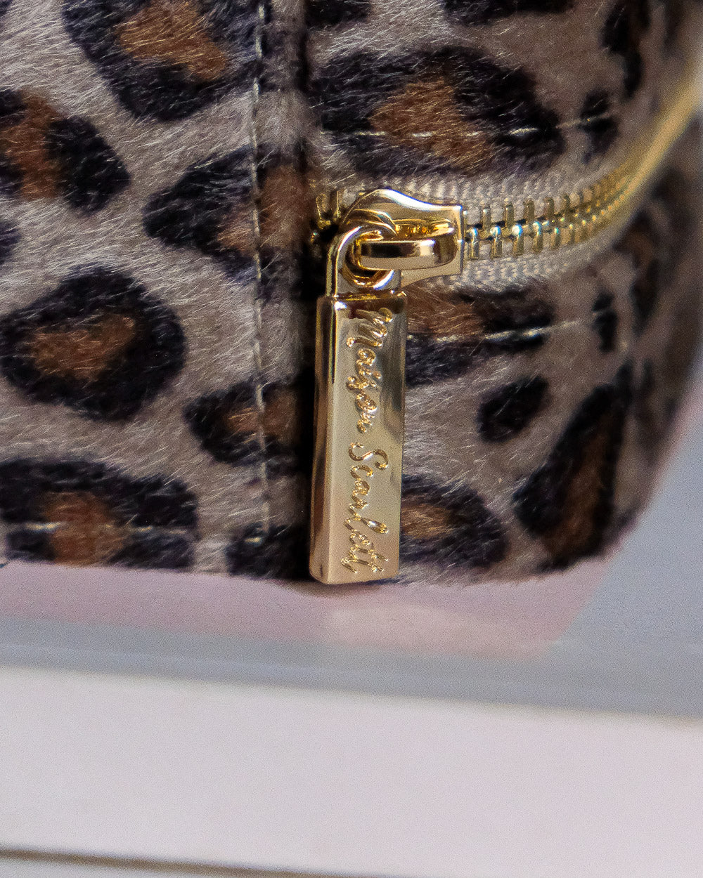 Corinne leopard travel jewelry box-feature-3