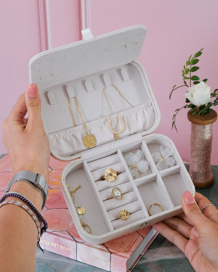 Brigitte linen effect travel jewelry box