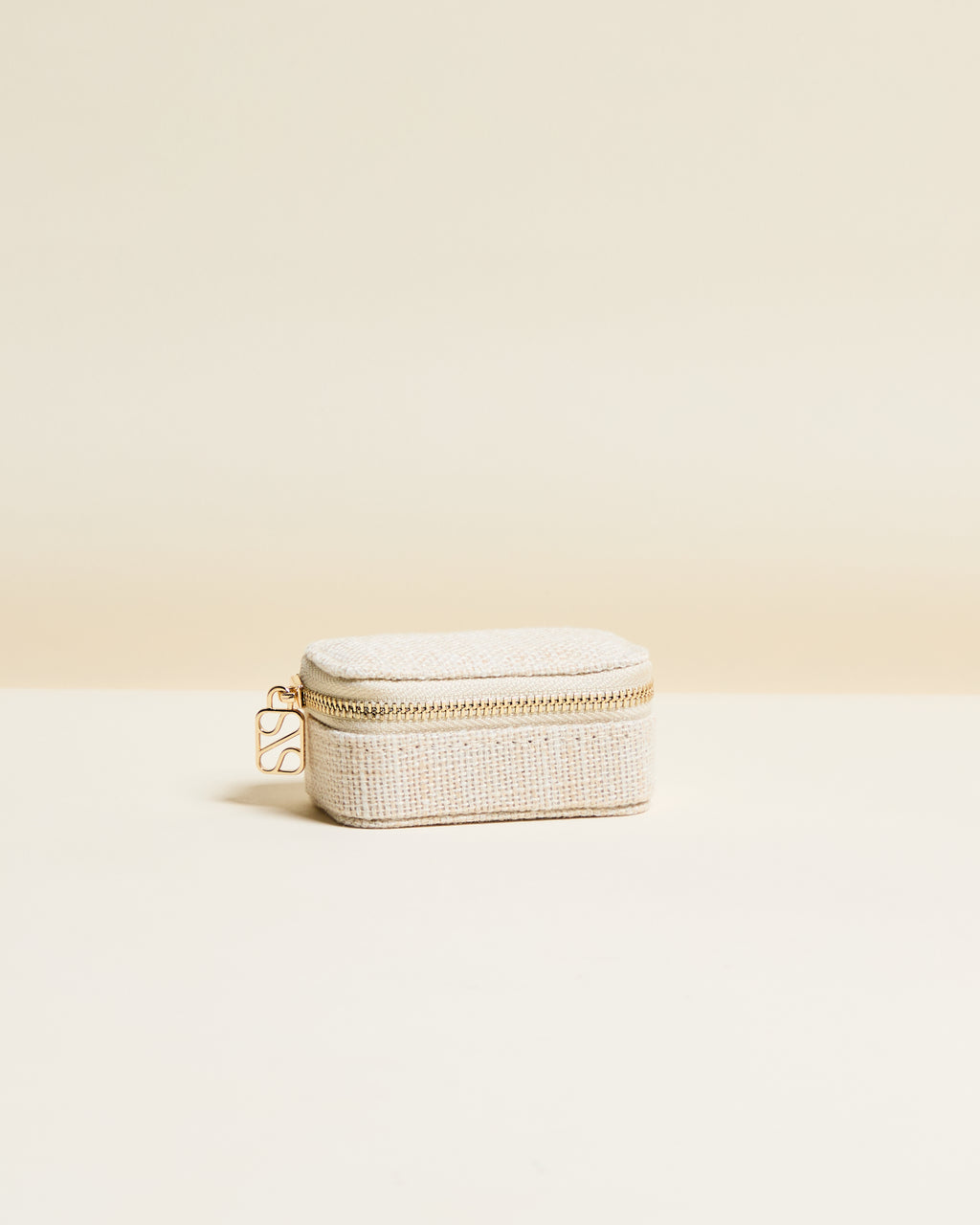 Marie mini linen travel jewelry box