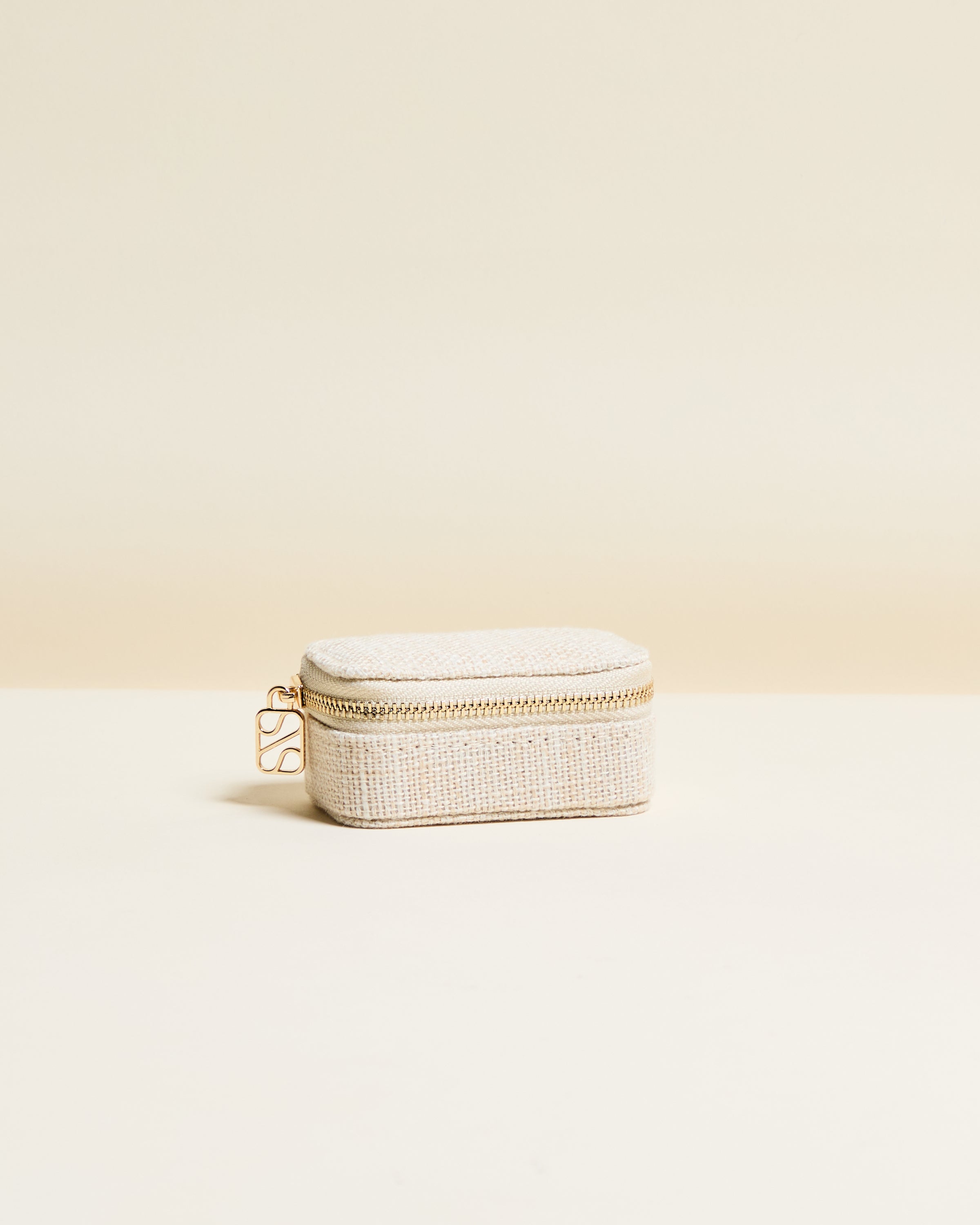 Marie mini linen travel jewelry box