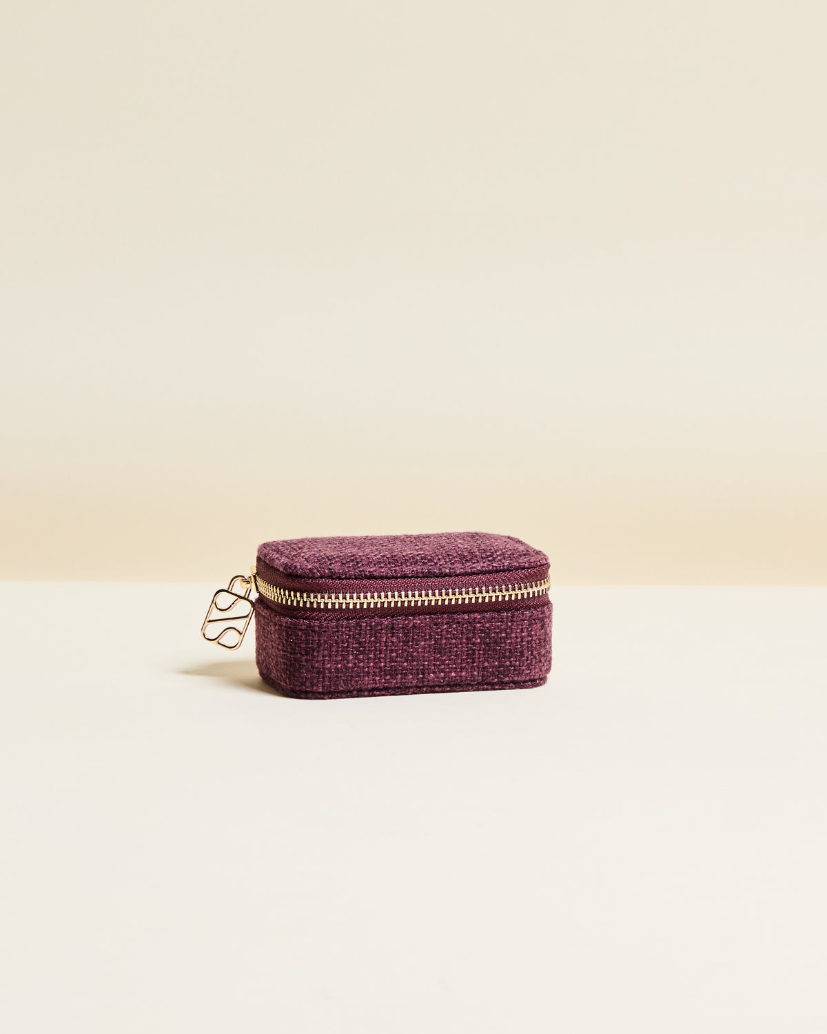 Marie mini linen travel jewelry box