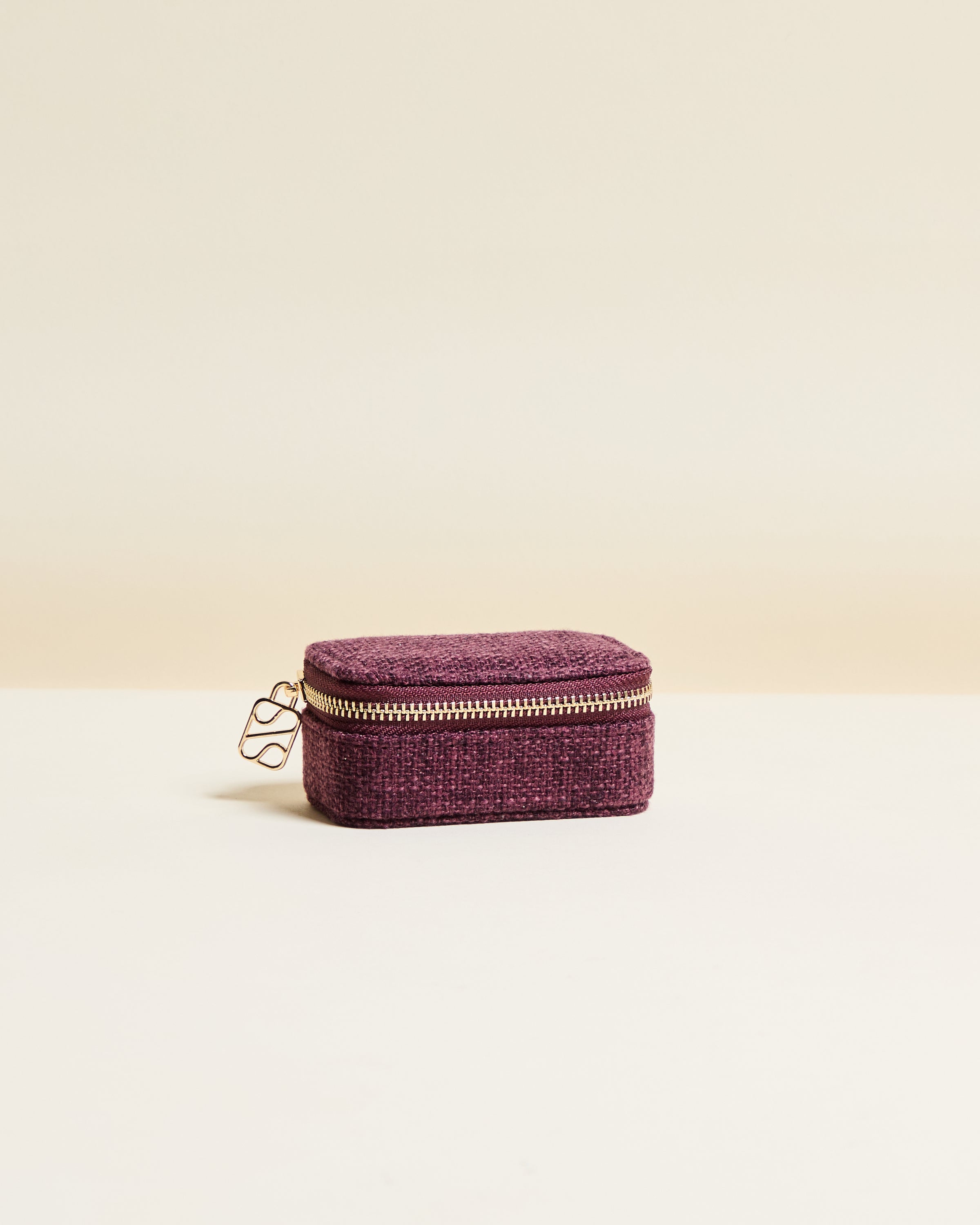 Marie mini linen travel jewelry box