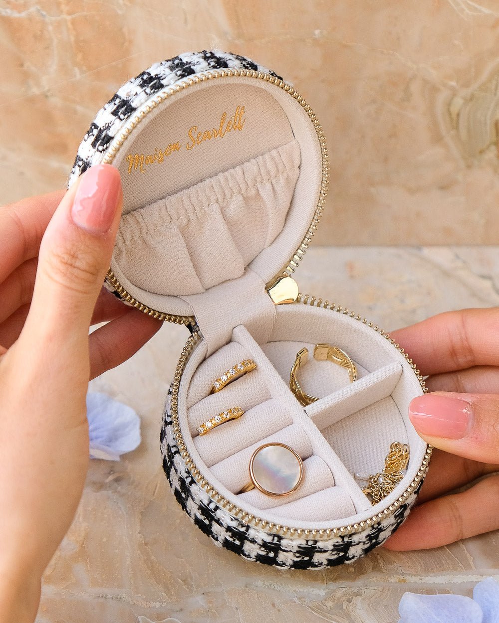 Yvonne houndstooth travel jewelry box - outlet