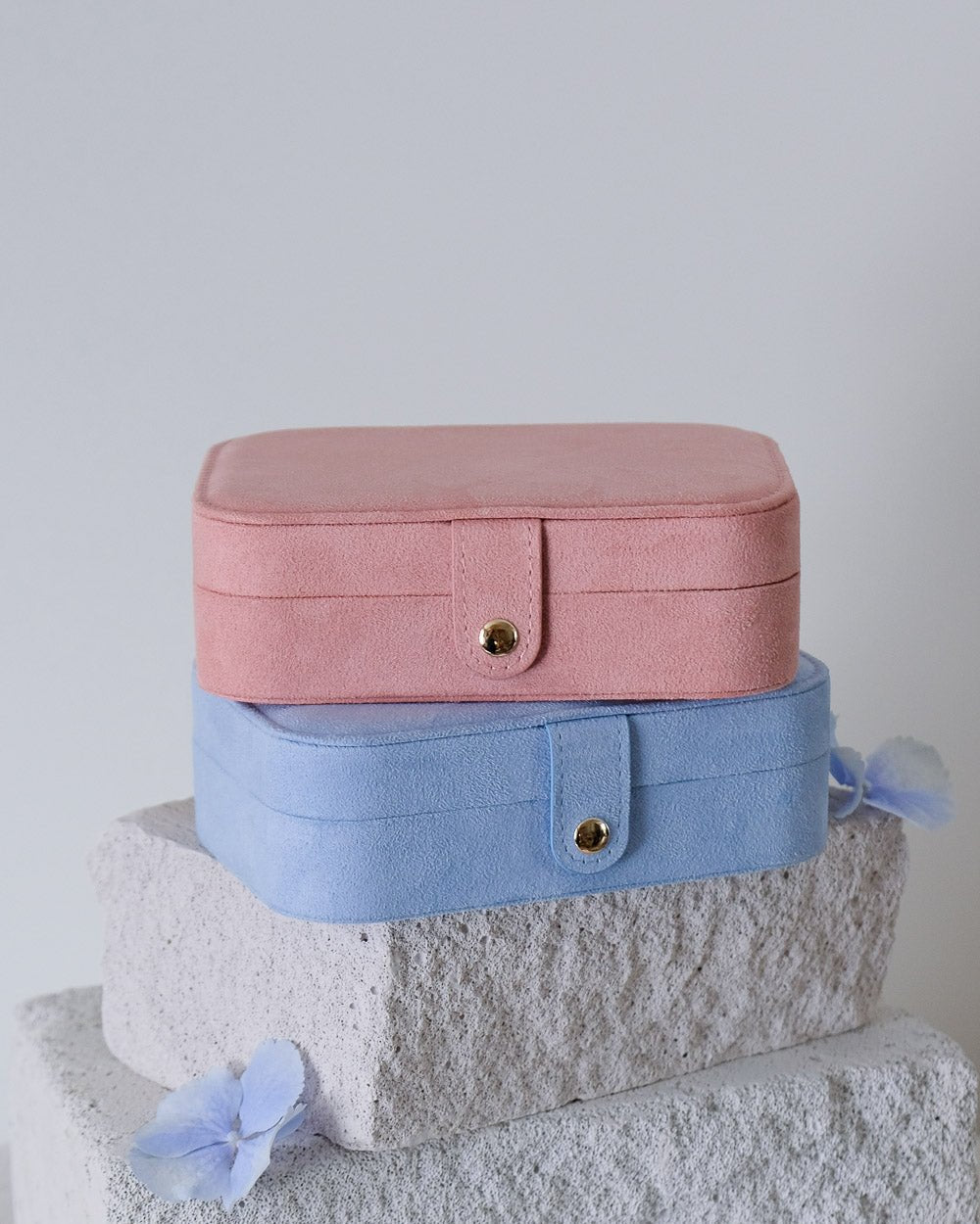 Brigitte velvet travel jewelry box - outlet