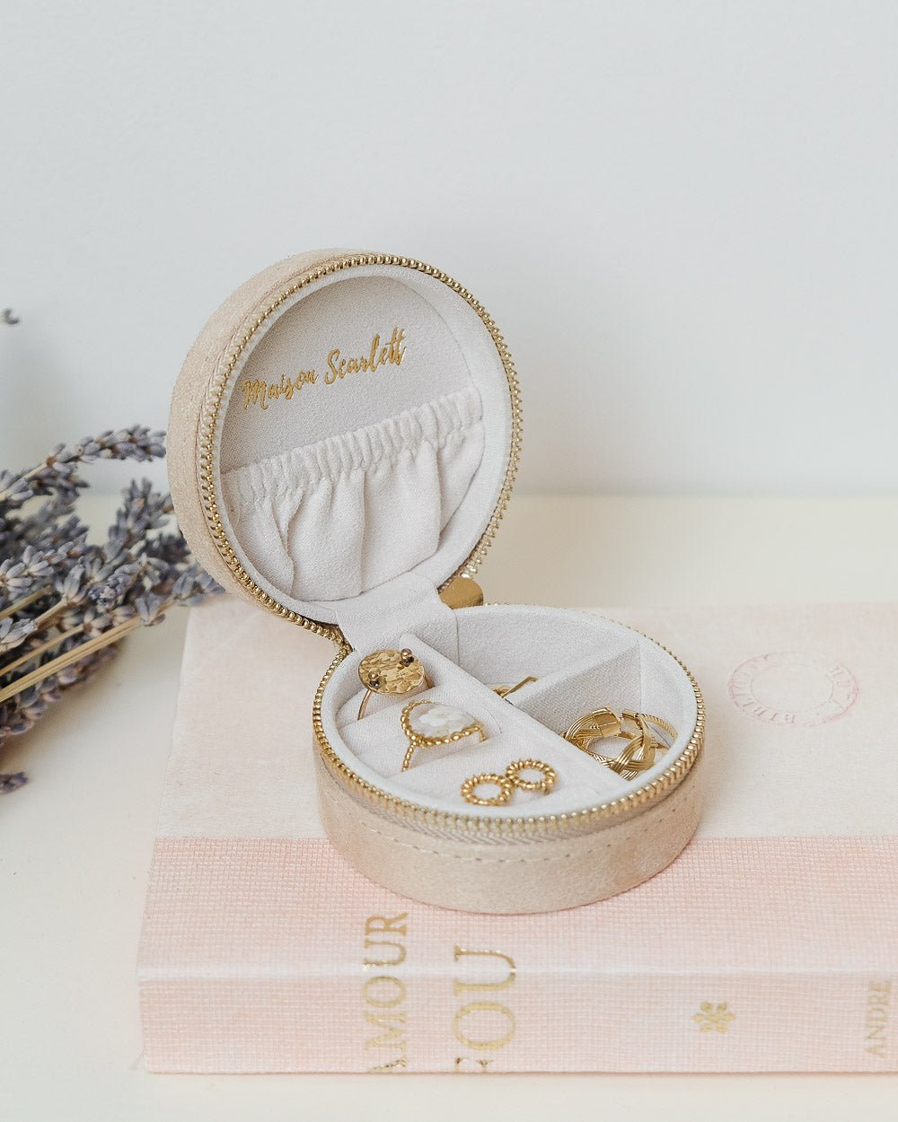 Yvonne Velvet Travel Jewelry Box - Outlet