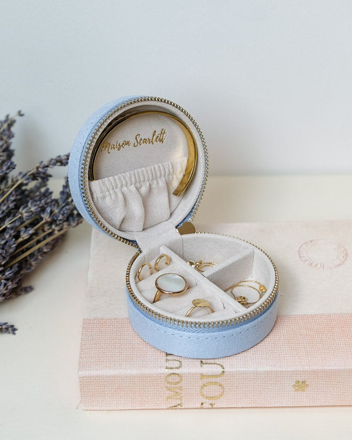Yvonne velvet travel jewelry box