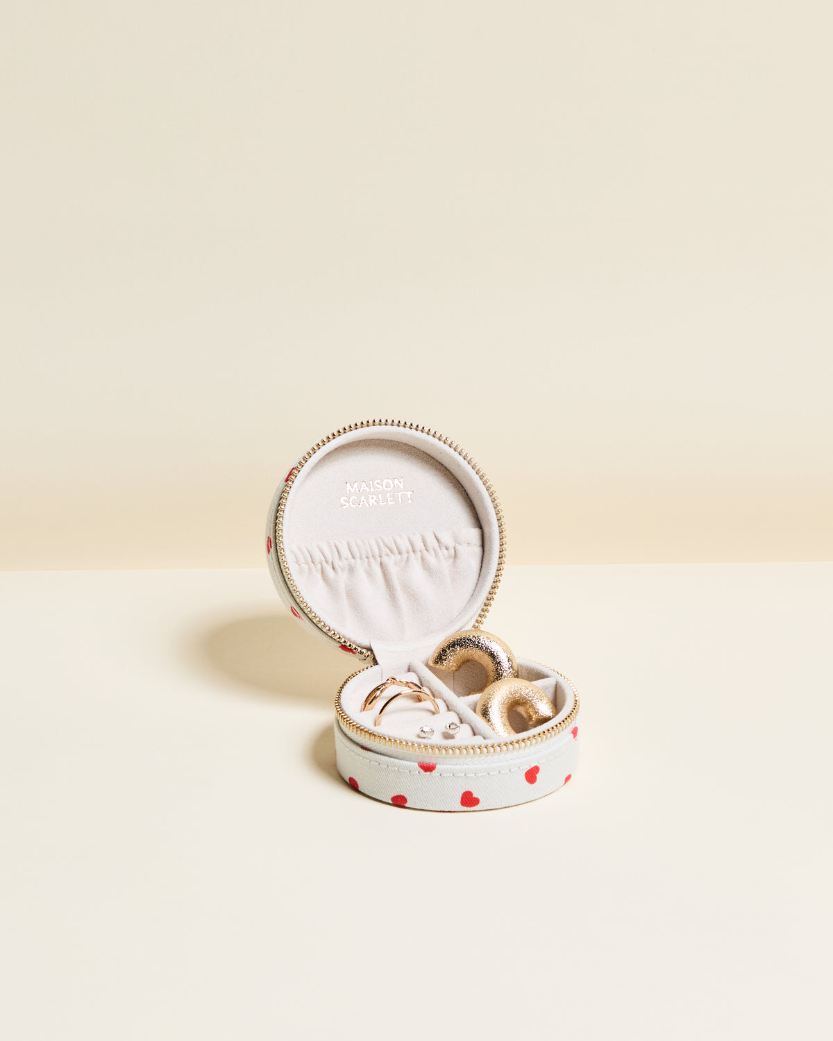 Yvonne Madly in Love Travel Jewelry Box