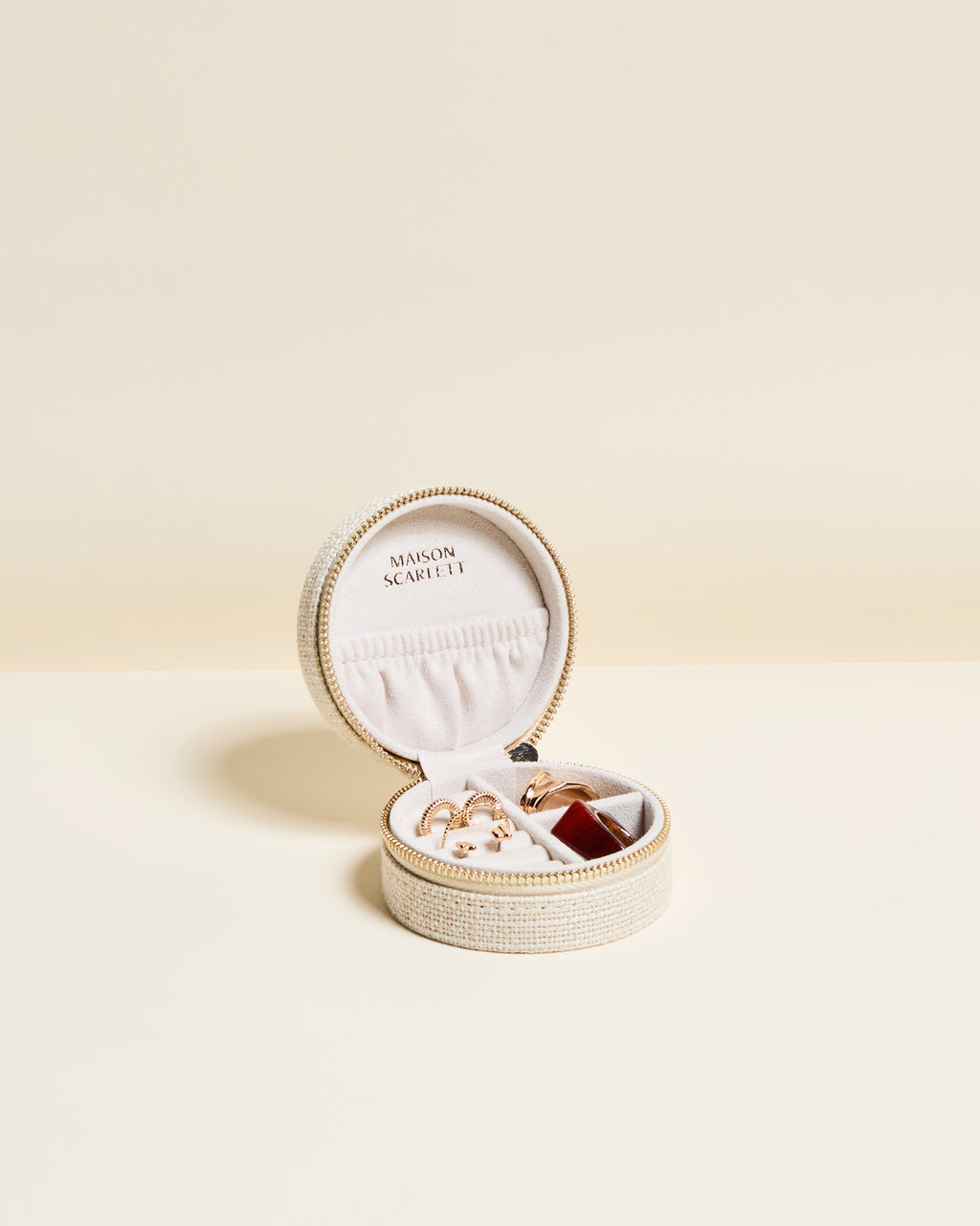 Yvonne Linen Travel Jewelry Box