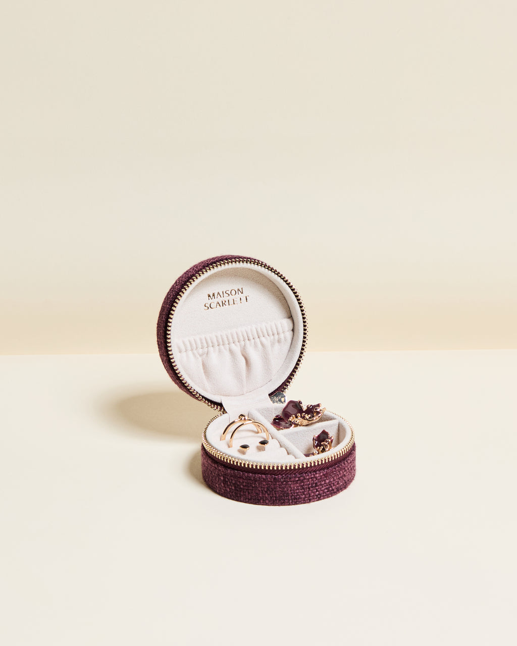 Yvonne Linen Travel Jewelry Box