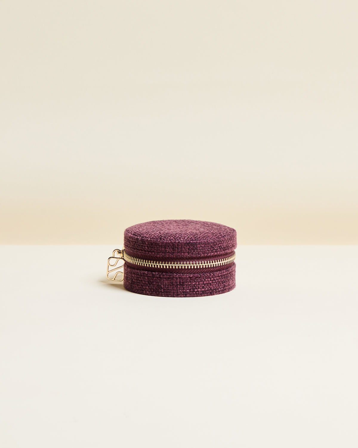 Yvonne Linen Travel Jewelry Box