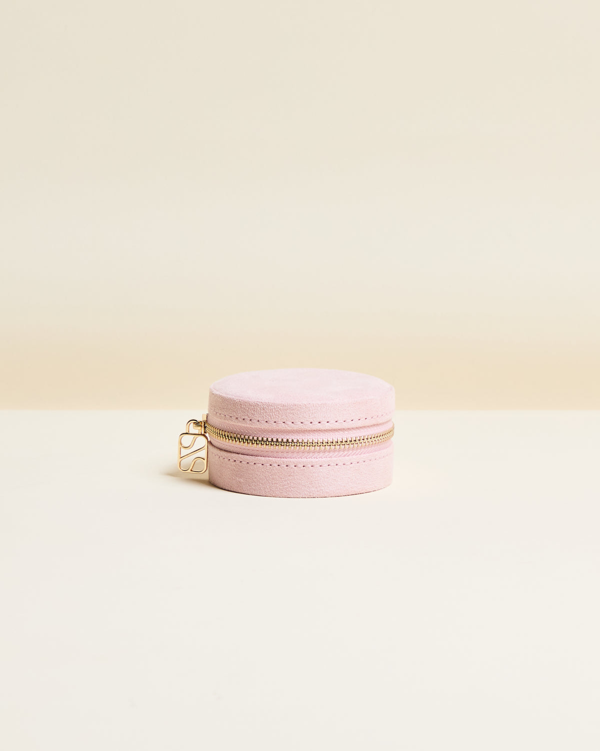 Yvonne velvet travel jewelry box