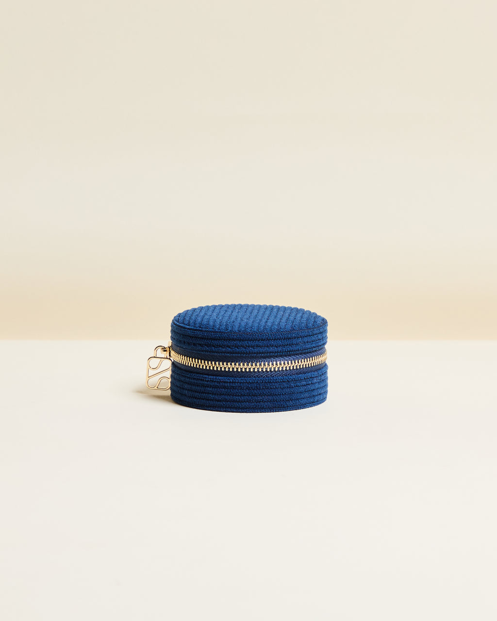 Yvonne corduroy travel jewelry box
