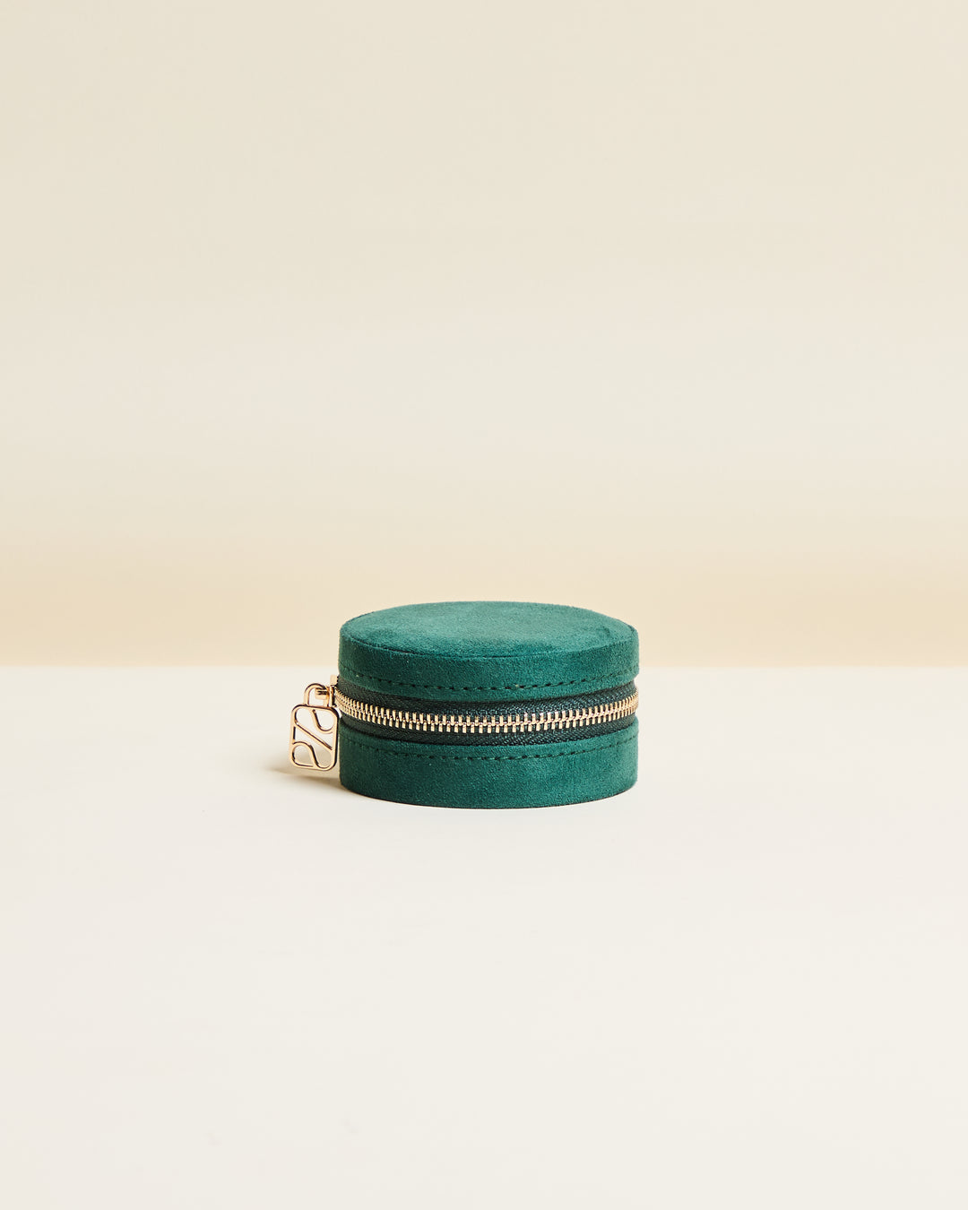Yvonne velvet travel jewelry box