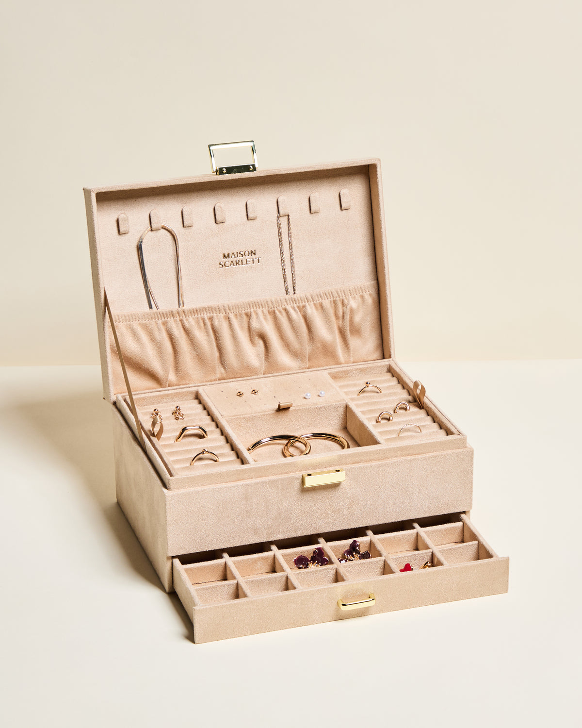 Denise velvet jewelry box
