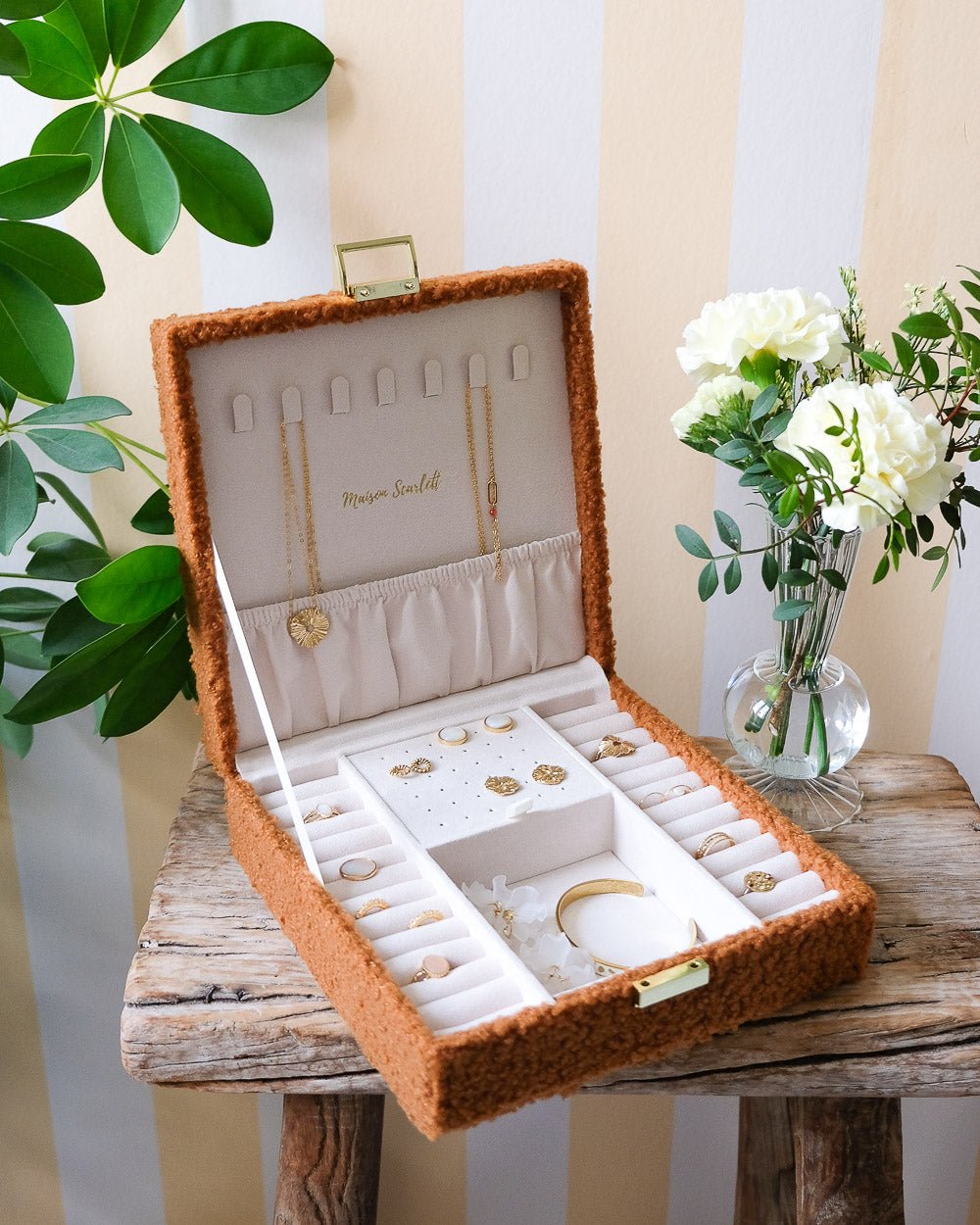 Anne Fuzzy Jewelry Box - Outlet