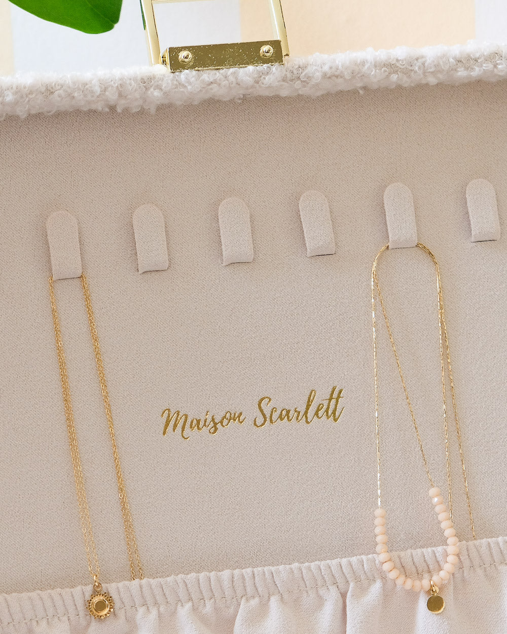 Anne teddy jewelry box-feature-2