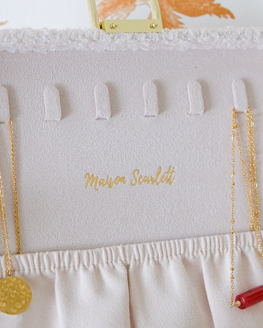 Denise teddy jewelry box-feature-4