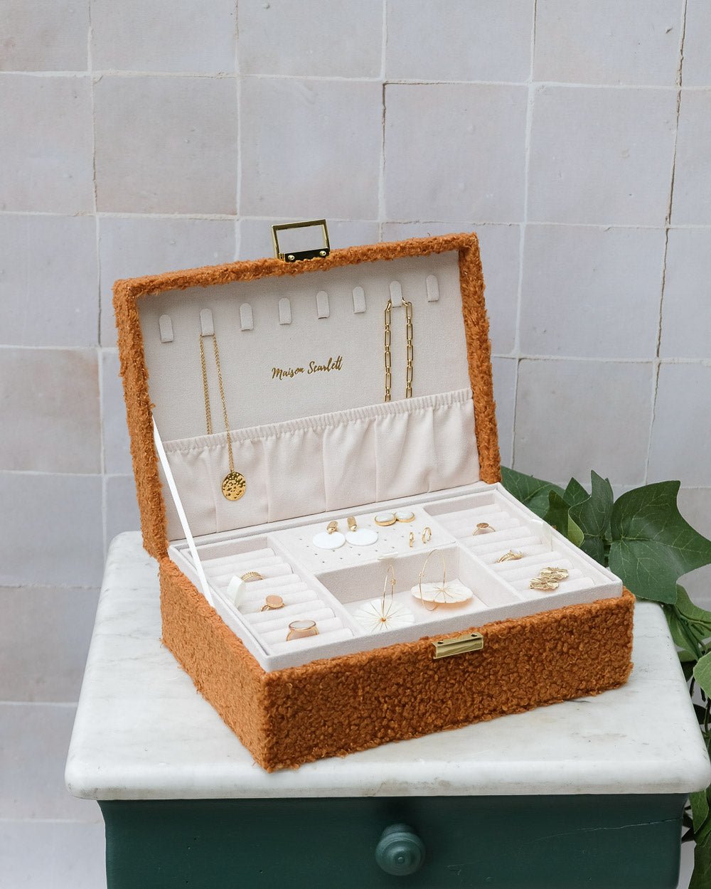 Louise fluffy jewelry box - outlet