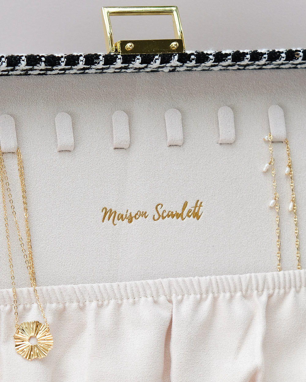 Louise houndstooth jewelry box-feature-3