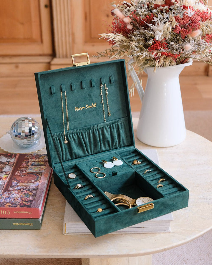 Anne velvet jewelry box