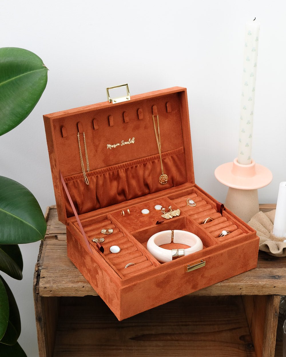 Louise Velvet Jewelry Box - Outlet