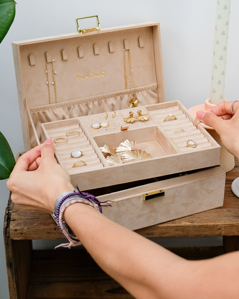 Louise Velvet Jewelry Box - Outlet