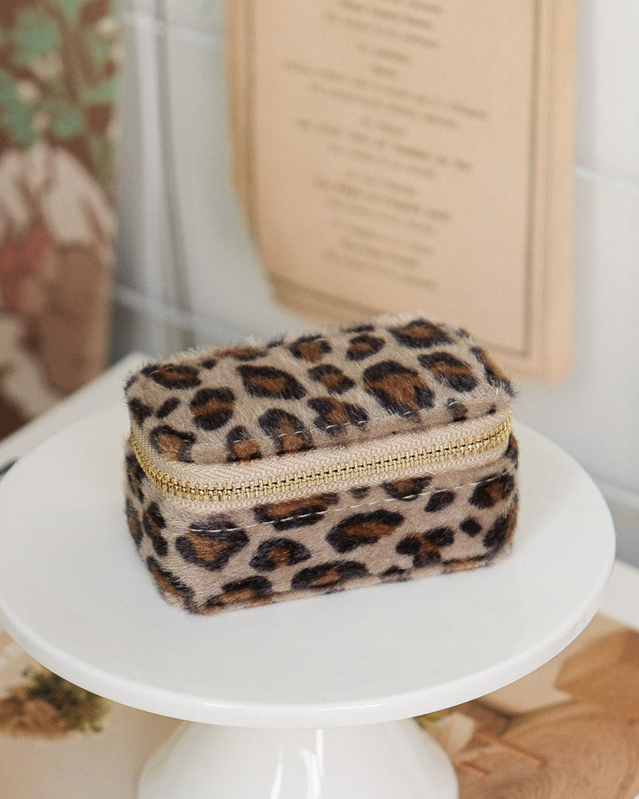 Marie leopard mini travel jewelry box
