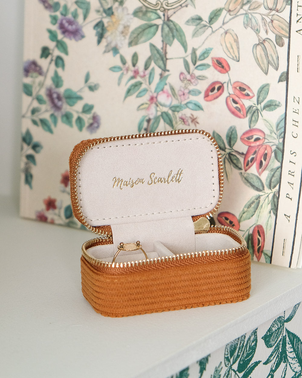 Marie corduroy mini travel jewelry box-feature-2
